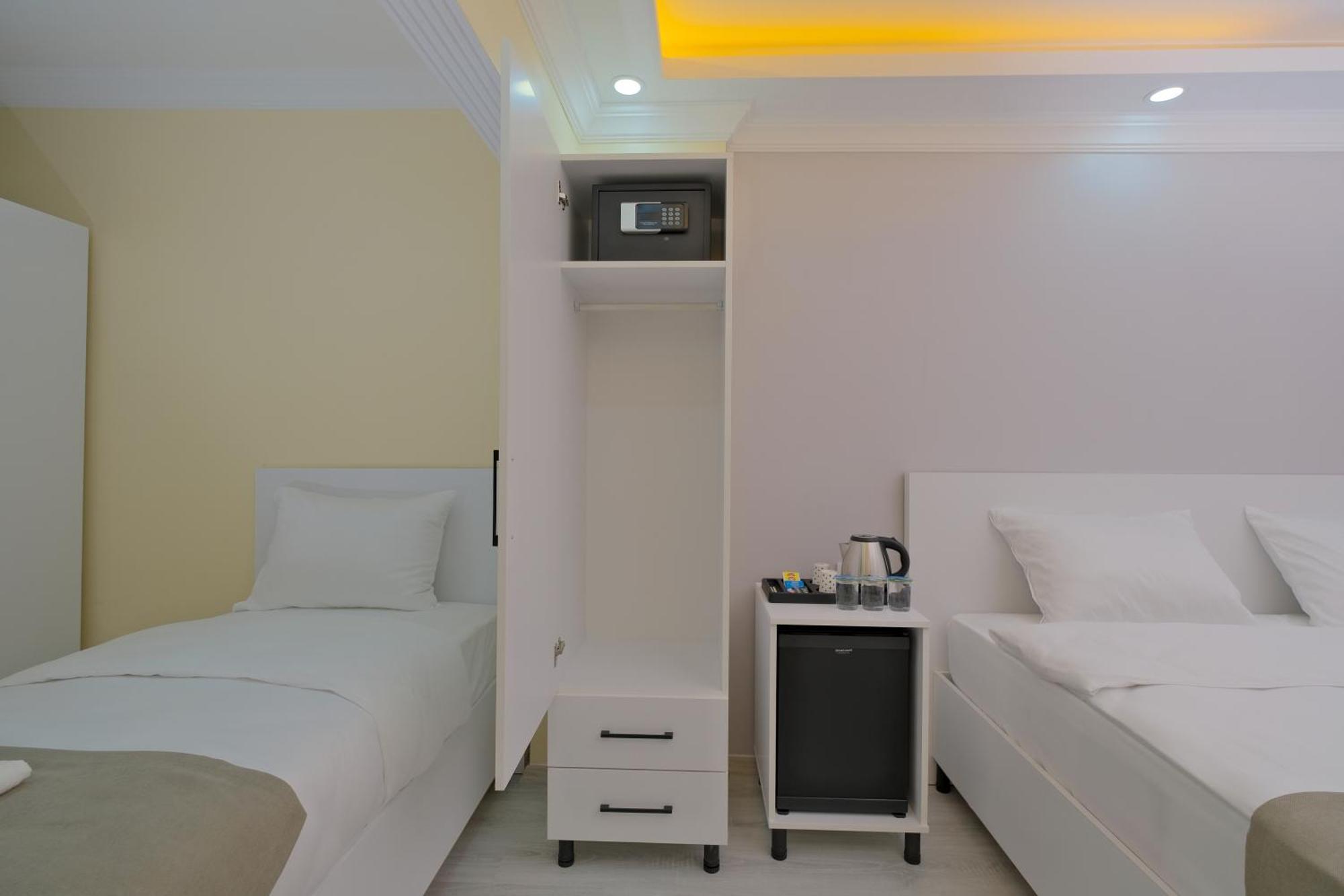 Lucky Hotel อิสตันบูล ภายนอก รูปภาพ